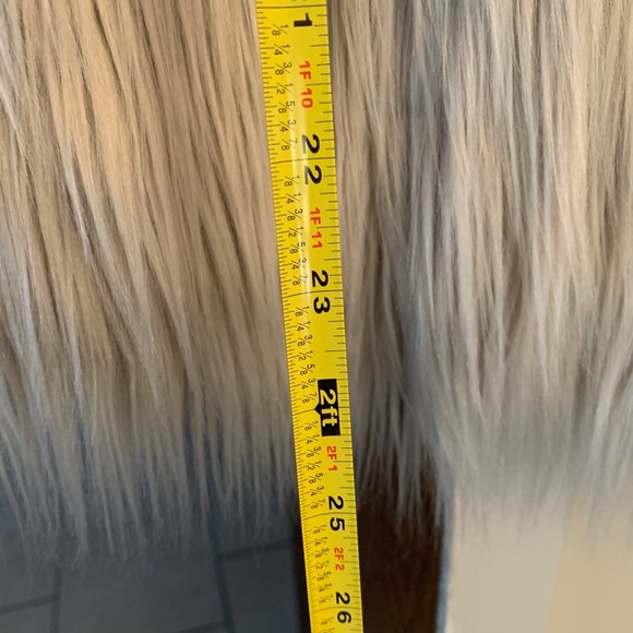 NWT: Faux Fur Jacket - Picture 5 of 10